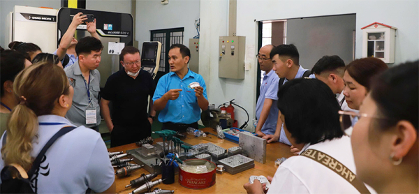 Вьетнамын сэргээгдэх эрчим хүчний мэргэжлийн боловсролын хэрэгжилтээс суралцах нь